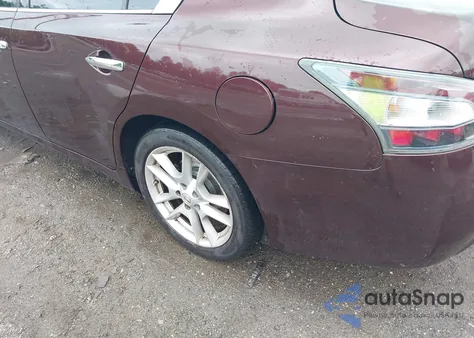 2014 Nissan Maxima 3.5 S z USA, uszkodzony, nr VIN 1N4AA5AP3EC433477